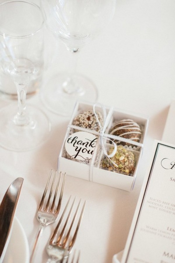 20 Unique Edible Wedding Favor Ideas - EmmaLovesWeddings
