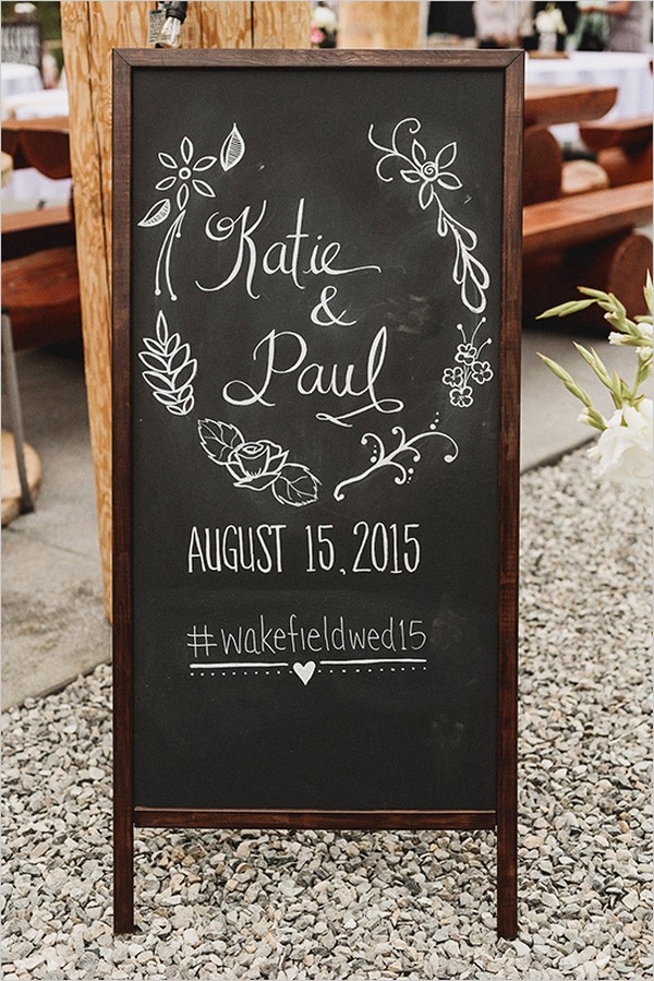 20 Chic Rustic Chalkboard Wedding Sign Ideas - EmmaLovesWeddings