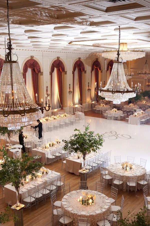 Wedding Reception Table Layout Ideas-A Mix of Rectangular and Circular