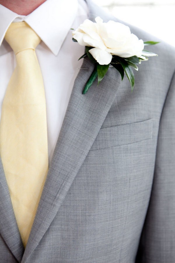 Elegant Gold and Grey Wedding Color Inspiration - EmmaLovesWeddings