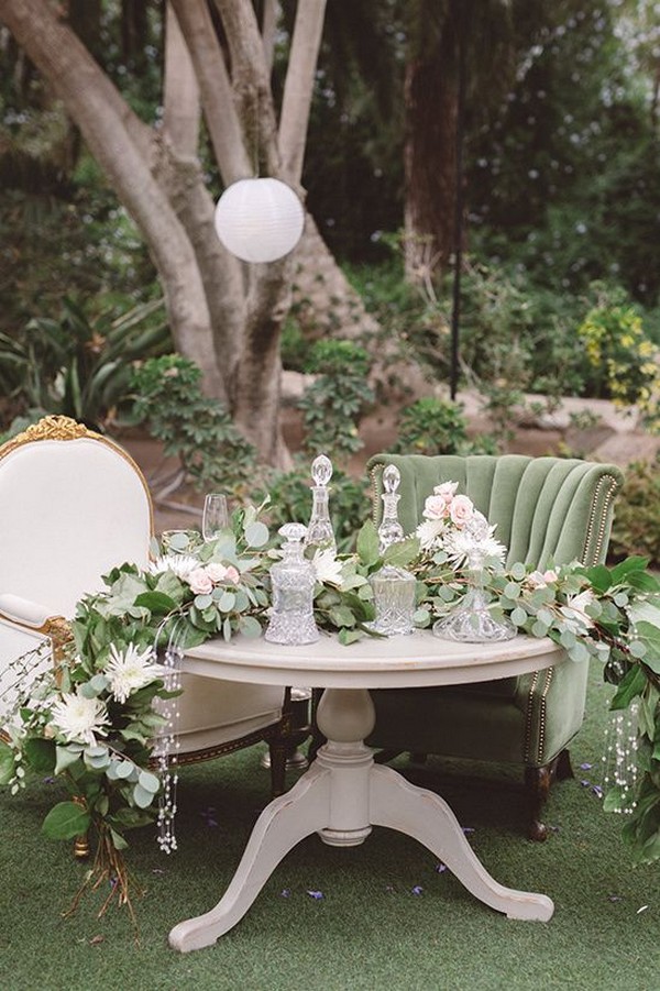 18 Vintage Wedding Sweetheart Table Decoration Ideas - EmmaLovesWeddings
