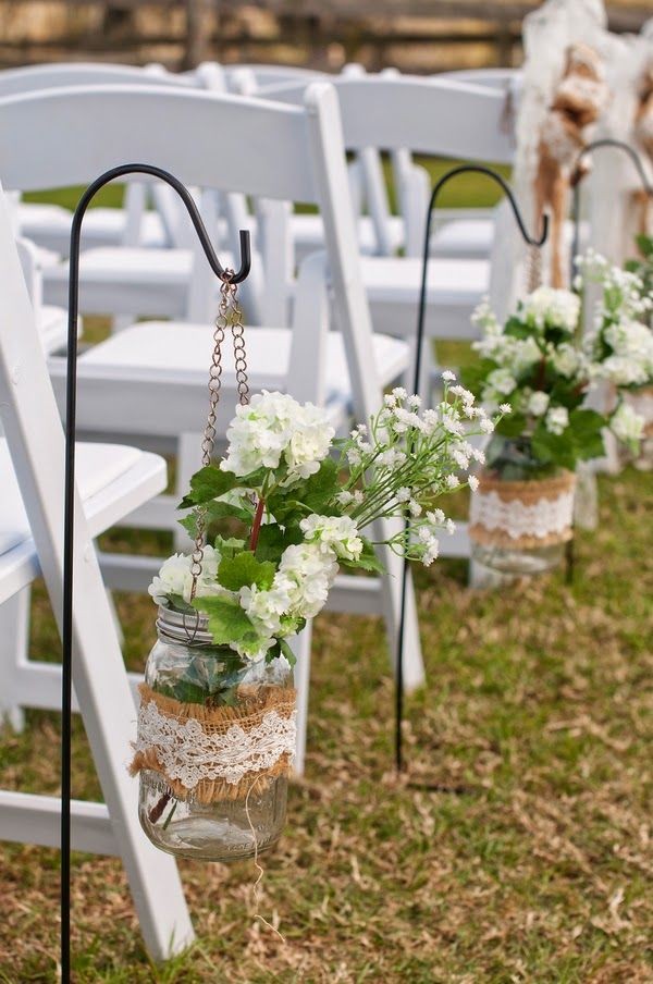 lace and burlap wedding aisle decoration ideas