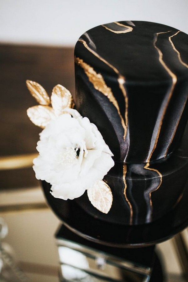 Gold and black marble wedding cake with metallic touch