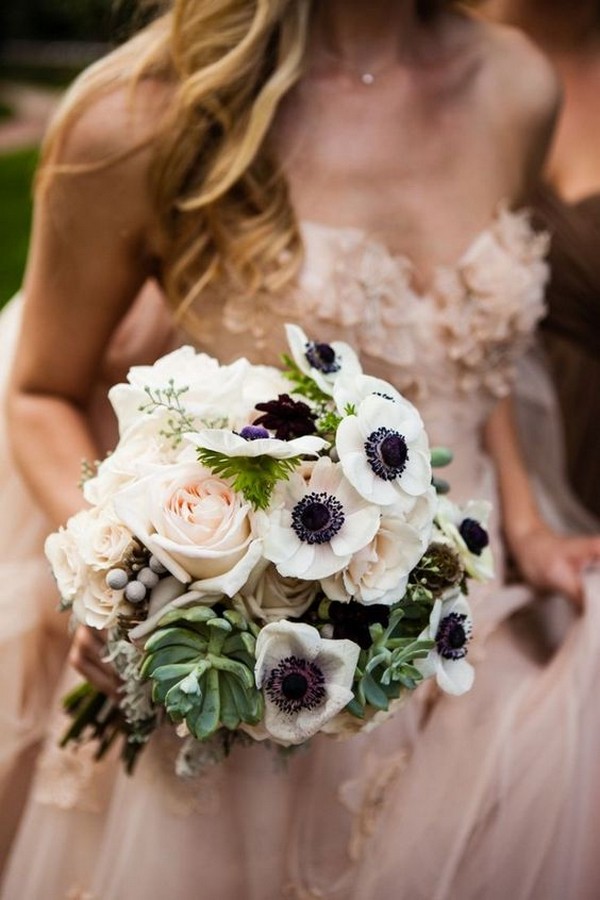 navy and blush wedding bouquet for fall