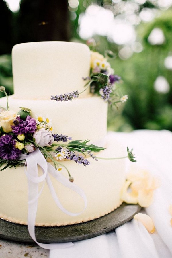 elegant shades of purple wedding cake ideas