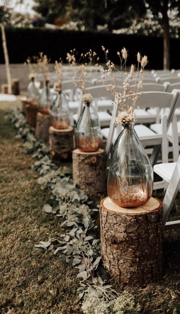 chic fall wedding aisle ideas with bottles