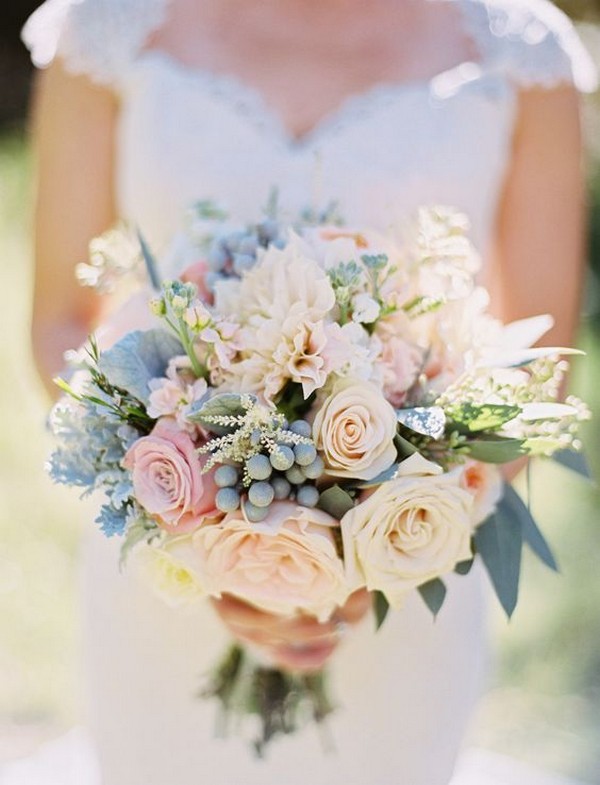 blush and blue wedding bouquet ideas