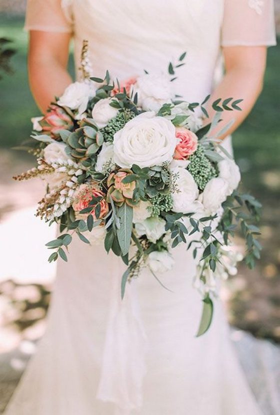 25 Brilliant Wedding Bouquets for Spring/Summer 2021 - EmmaLovesWeddings