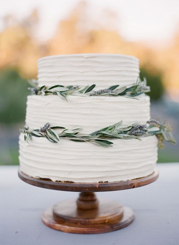 organic intimate elegant wedding cake