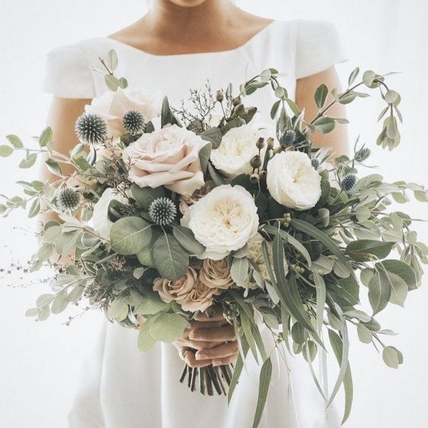 pretty neutral wedding bouquet ideas