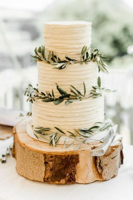 Trending Simple And Rustic Wedding Cakes Emma Loves Weddings