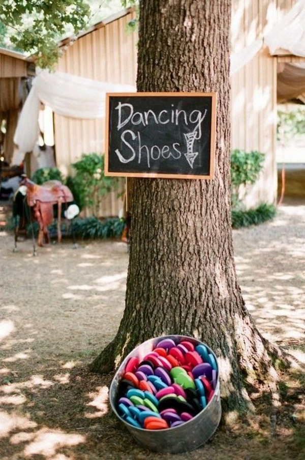cute country wedding ideas dancing shoes