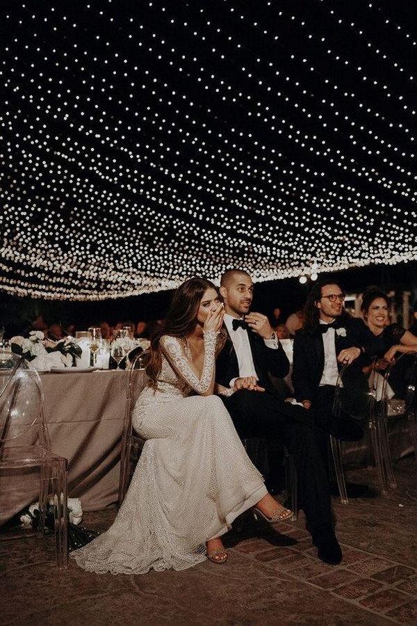 gorgeous night wedding photo ideas with string lights