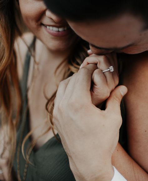 Engagement Photo Ideas for Every Couple 16