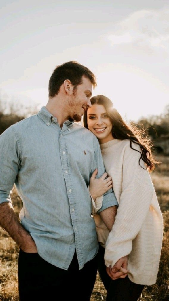 Engagement Photo Ideas for Every Couple 2