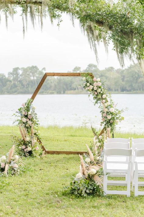 Stylish Wedding Arch Ideas For Every Season 10
