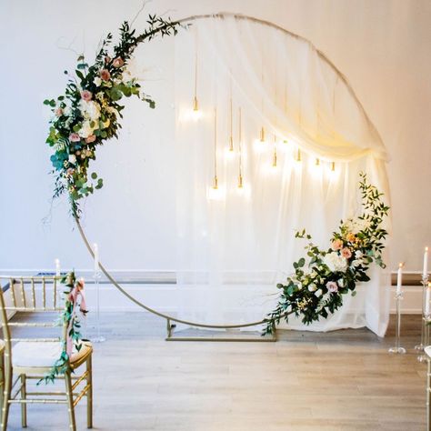 Stylish Wedding Arch Ideas For Every Season 19