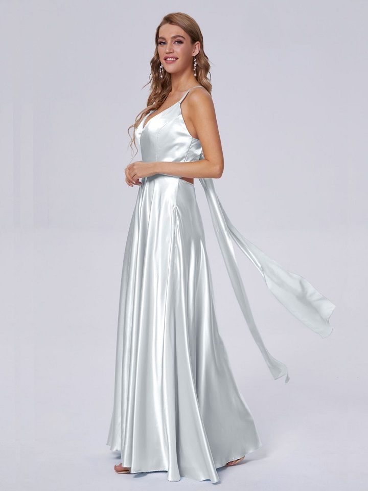 Chic Bridesmaid Dress Color Ideas for Spring Wedding 9