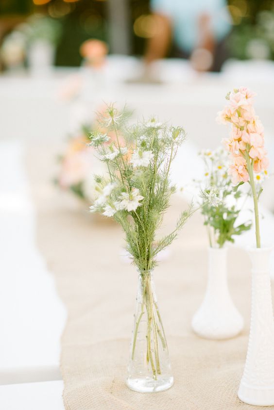 Effortless Ideas To Use Chamomile Daisy In Your Wedding 20