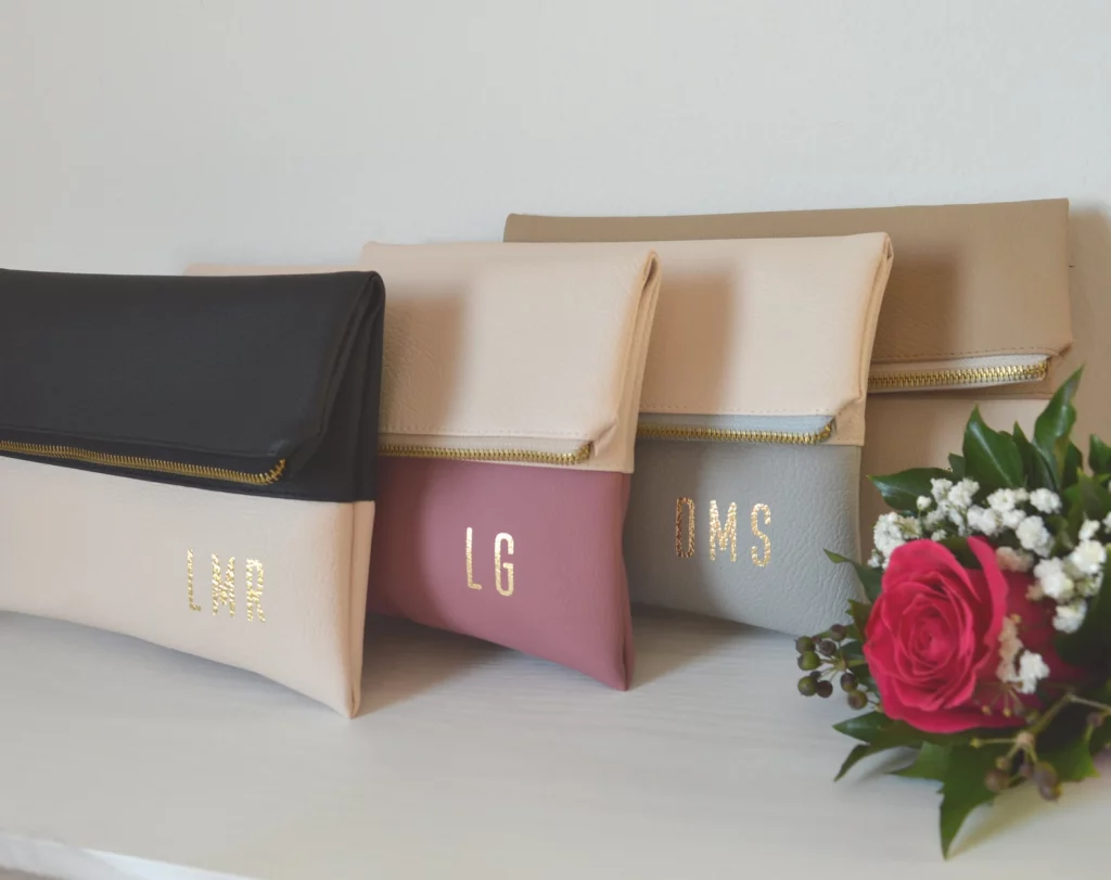 Beautiful Bridal Clutches to Carry on Your Big Day19