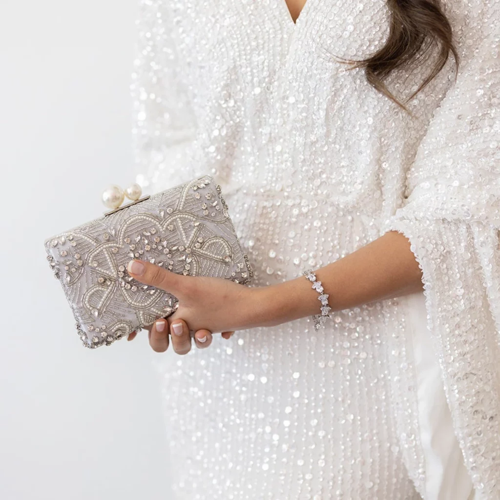 18 Beautiful Bridal Clutches To Carry On Your Wedding