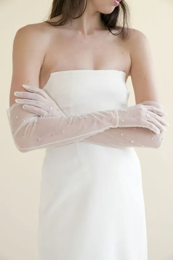 Gorgeous Bridal Gloves For Fall And Winter 35