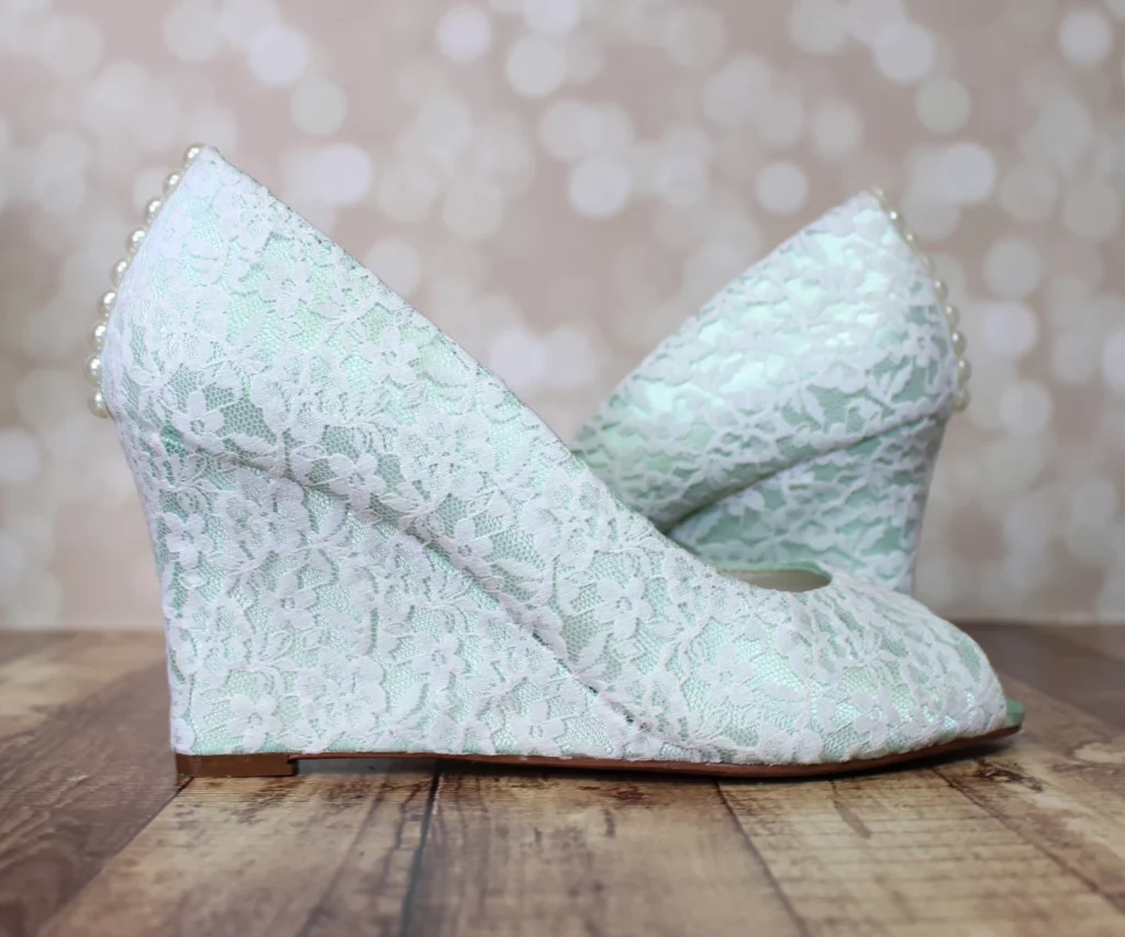 Stunning Mint Wedding Shoe Ideas For Your Big Day 14