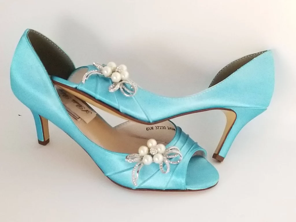 Stunning Mint Wedding Shoe Ideas For Your Big Day 17
