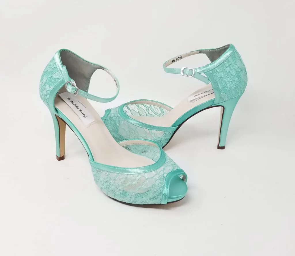 Stunning Mint Wedding Shoe Ideas For Your Big Day 18
