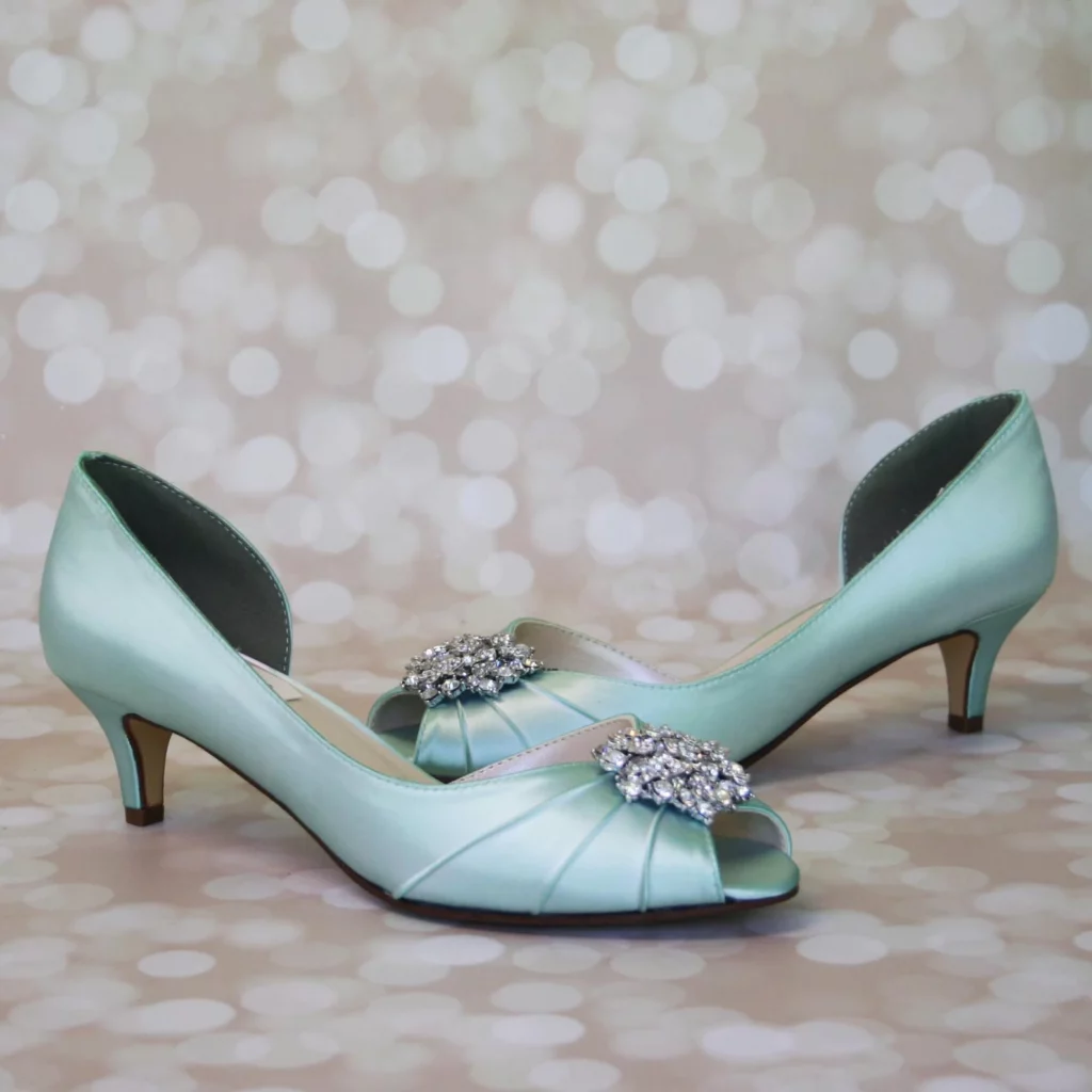 Stunning Mint Wedding Shoe Ideas For Your Big Day 4