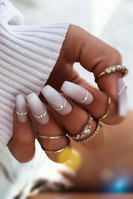 Stunning Wedding Nails Perfect For Your Big Day 19