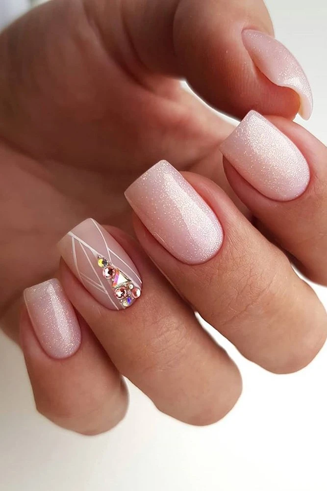 Stunning Wedding Nails Perfect For Your Big Day 24