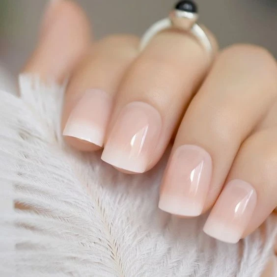 Stunning Wedding Nails Perfect For Your Big Day 33