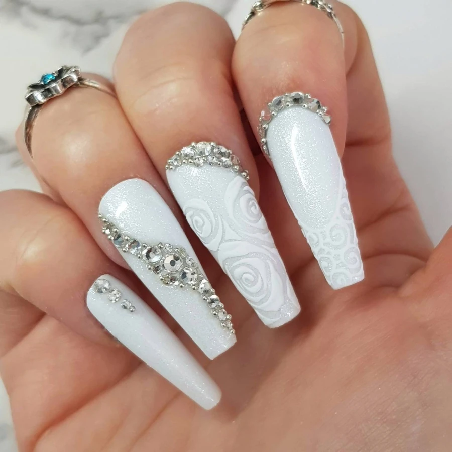 Stunning Wedding Nails Perfect For Your Big Day 34
