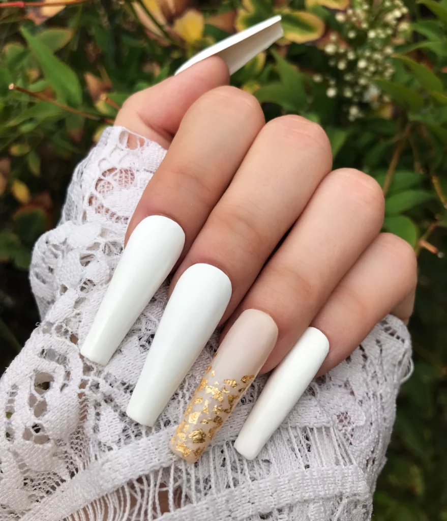 white and gold glitter bridal nails art