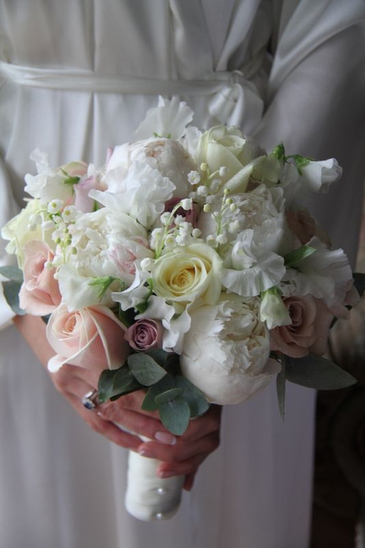 10 Must Have Bridal Accessories For Your Wedding Day flowers bouquets 2