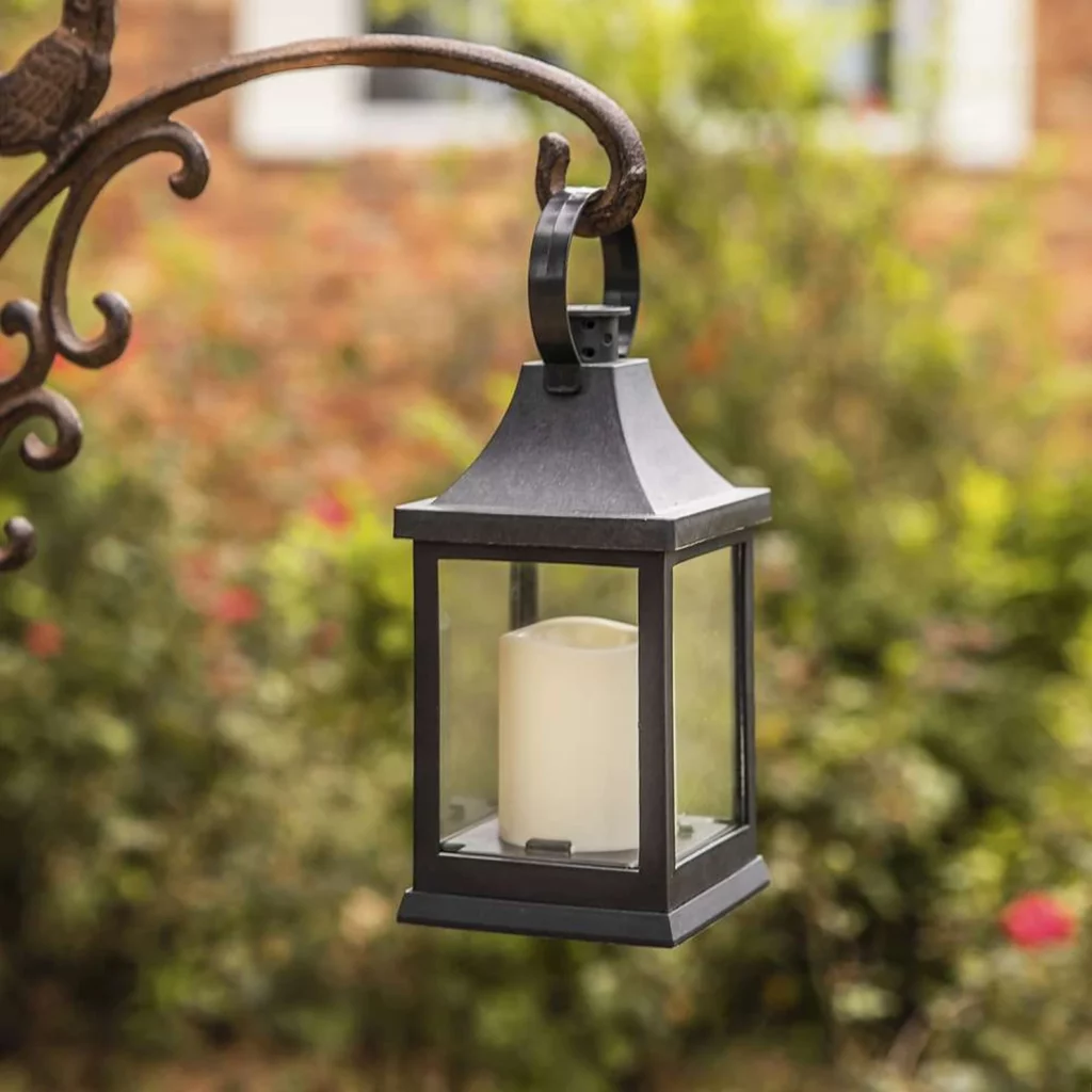 These hanging black lanterns would be perfect as table decorations