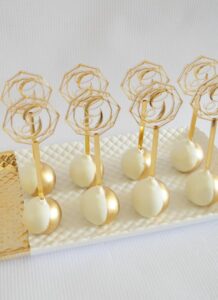 55+ Delicious Wedding Cake Pops Ideas