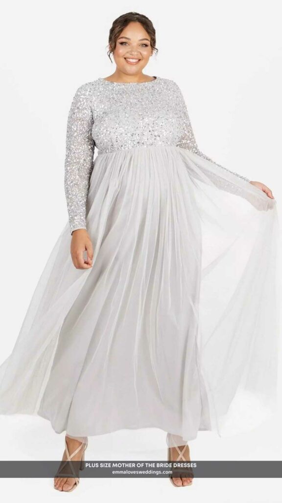 With its long sleeves and plus-size fit, this mother of the bride dress is ideal for fall weddings.