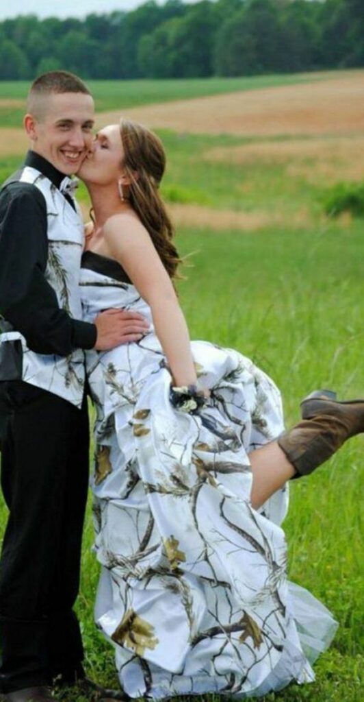 Incredible cheap camouflage wedding dresses perfect for a rustic wedding