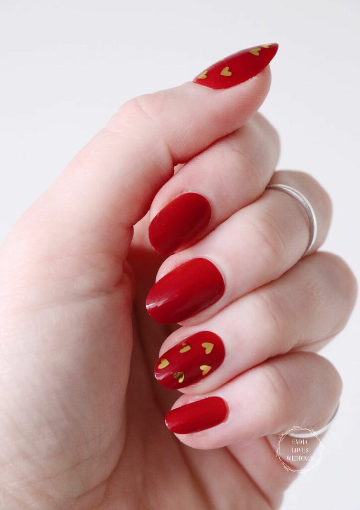 These adorable gold heart stickers are the perfect way to add a little love to your Valentine nails art