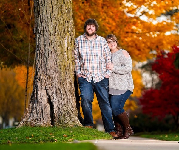 Stunning outfit inspiration for plus size engagement photos