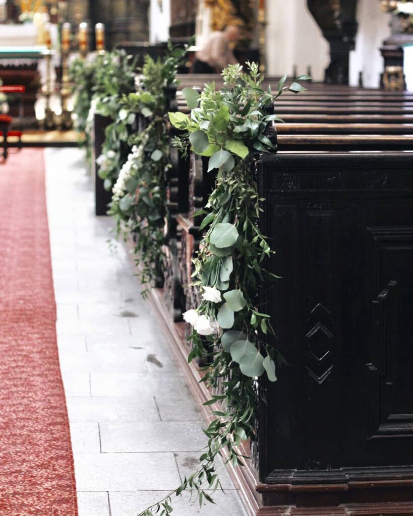 cheap church pew decorations with foliage