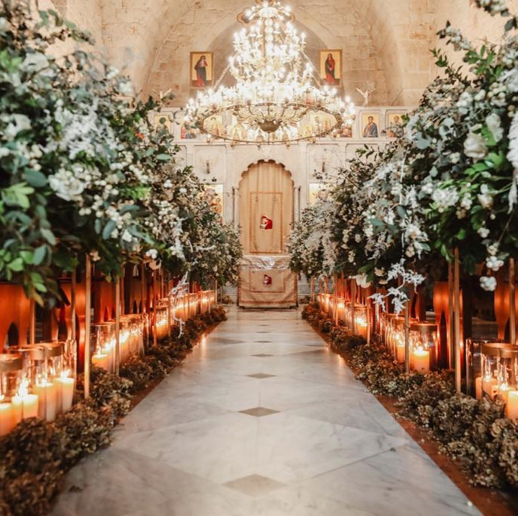 rustic wedding ceremony decoration with candles