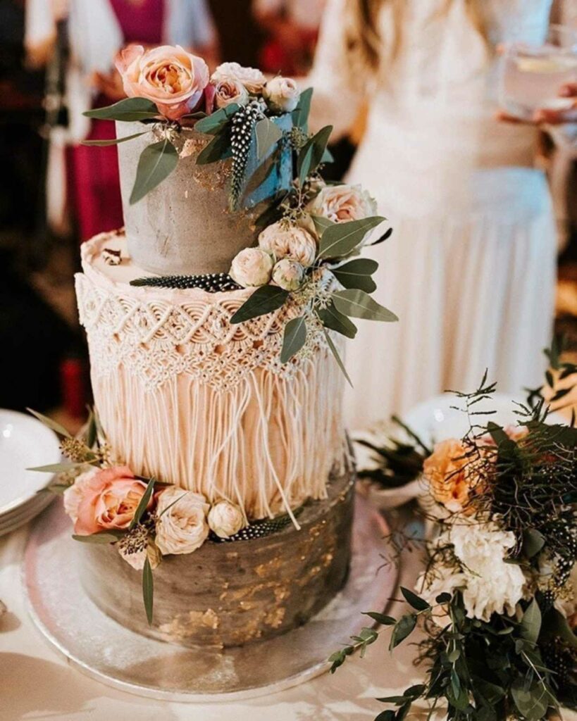boho macrame décor wedding cake