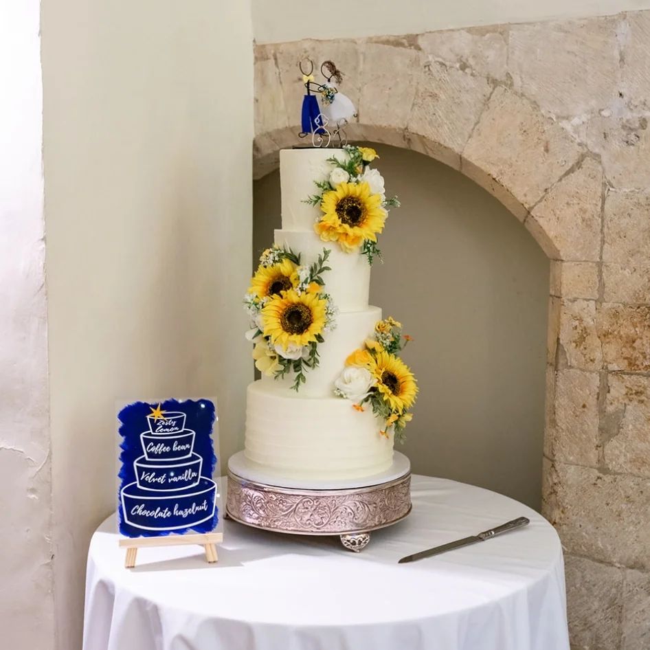 4-tiered sunflower big wedding cake
