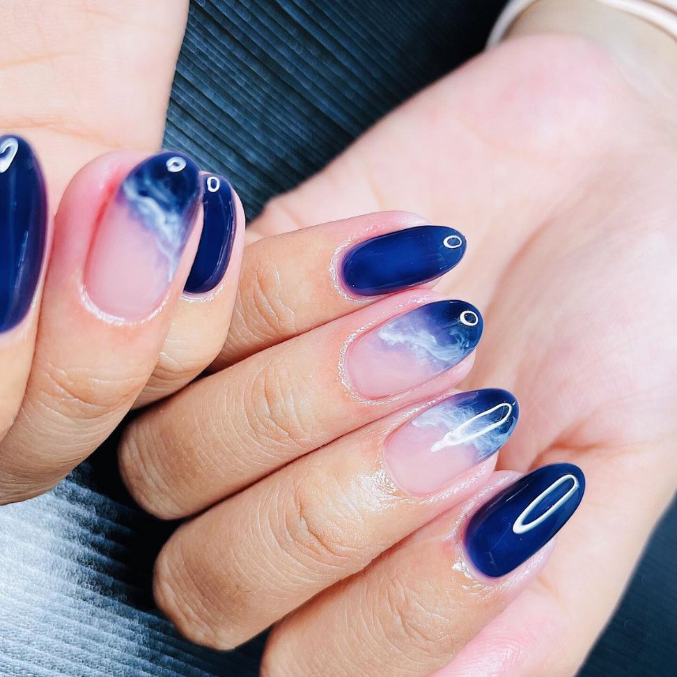 classic royal blue wedding nails ideas