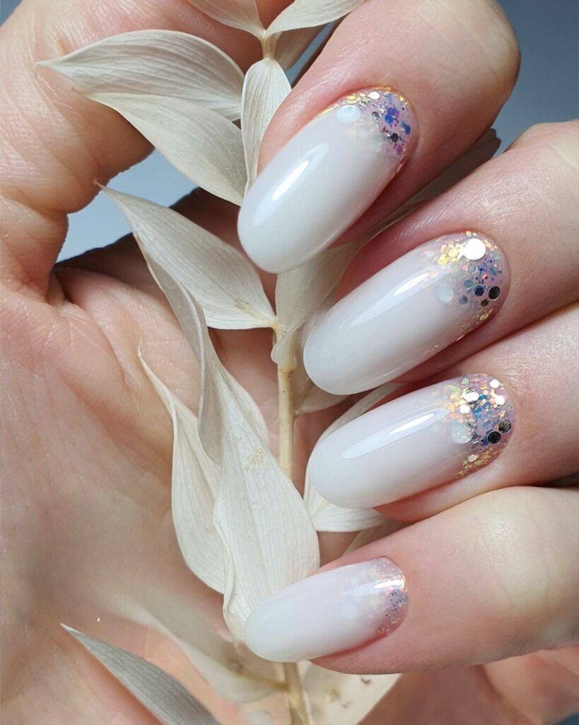 gold and blue pearl bridal snow white nails art
