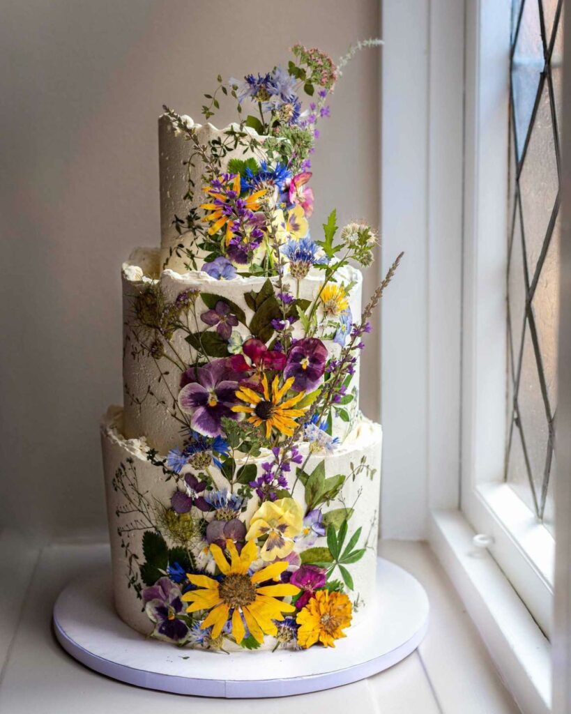 summer wedding pressed flower wedding cake