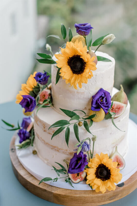 sunflower outdoor wedding cake topper ideas